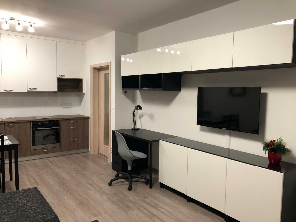 Rs Apartments 奥洛穆茨 外观 照片