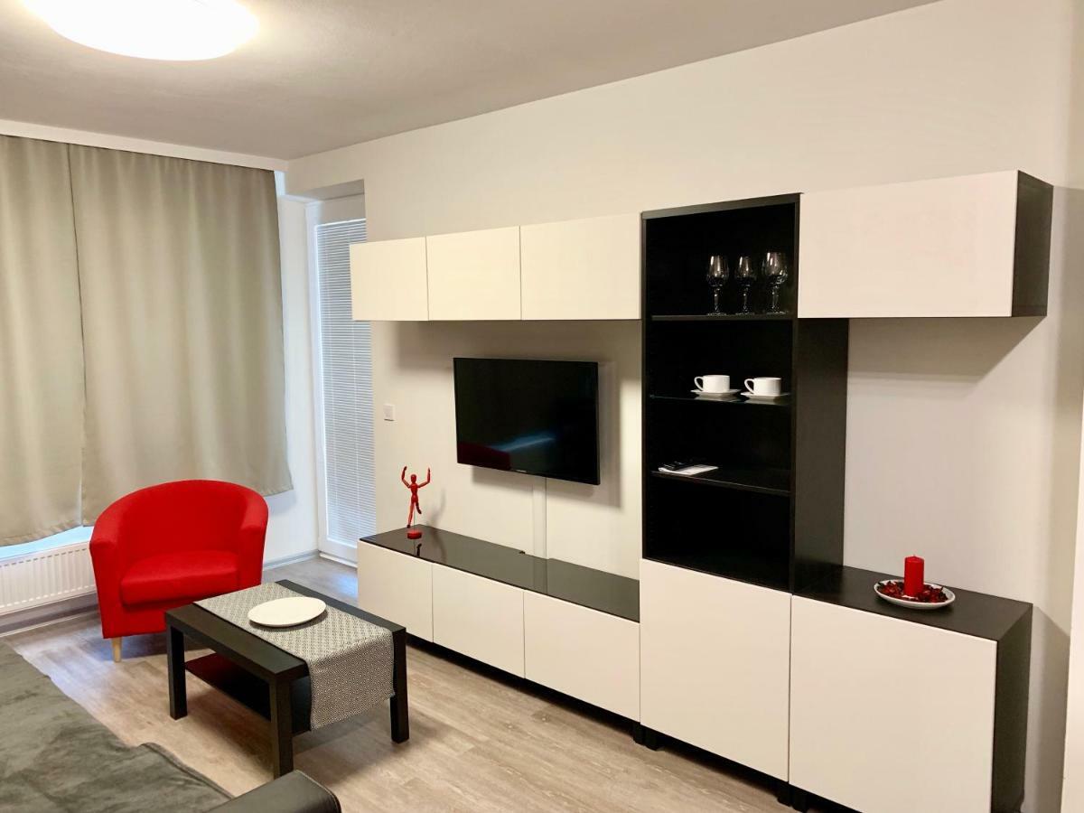 Rs Apartments 奥洛穆茨 外观 照片